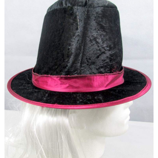 HAT TOP BLACK WITH WHITE HAIR